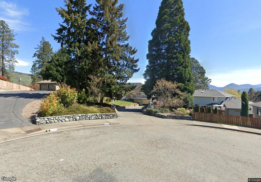 2203 NW Queens Way, Grants Pass, OR 97526 - photo 1