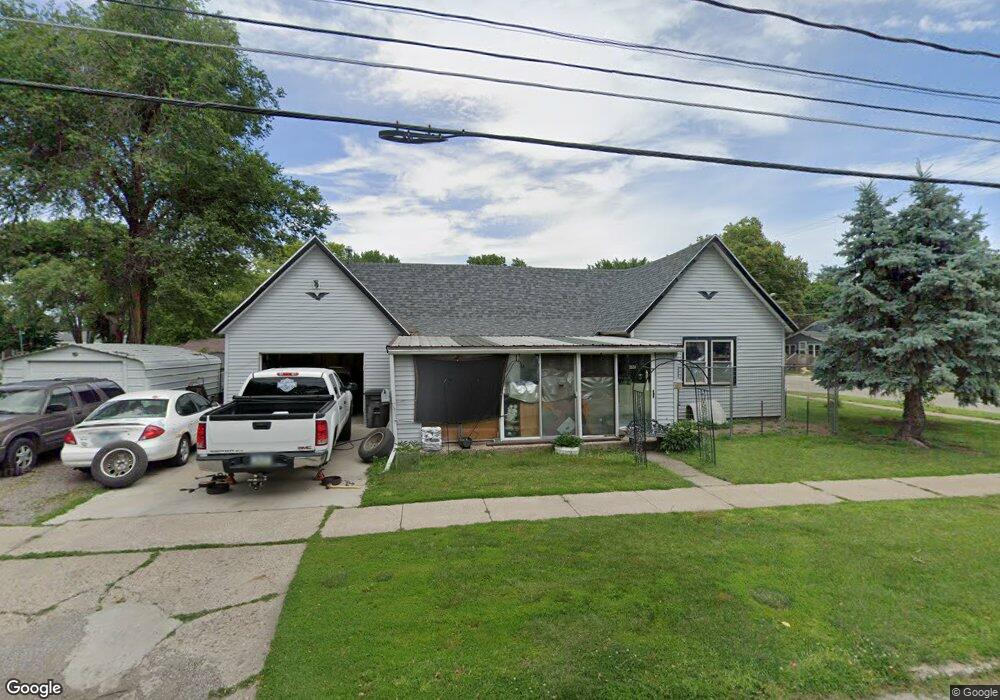 2524 Maple St, Des Moines, IA 50317 - photo 1