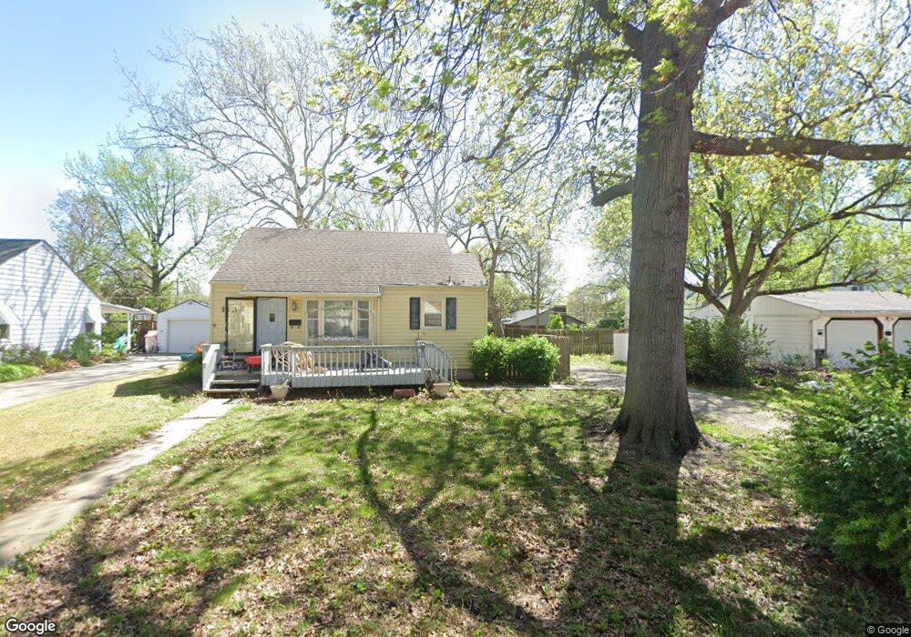 1138 SW Seabrook Ave, Topeka, KS 66604 - photo 1