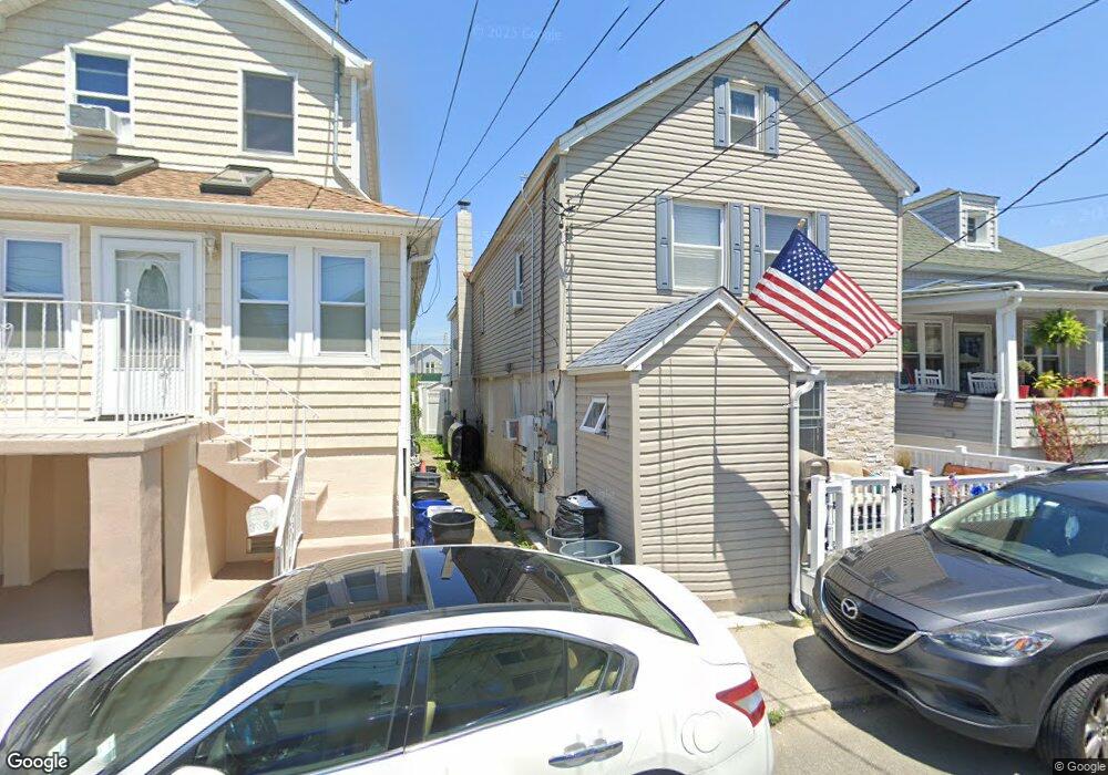 37 W 10th Rd, Broad Channel, NY 11693 - photo 1