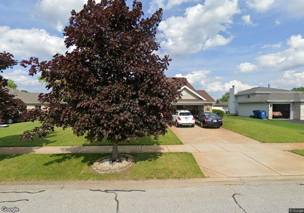 917 Robin Ct, Dyer, IN 46311 - photo 1