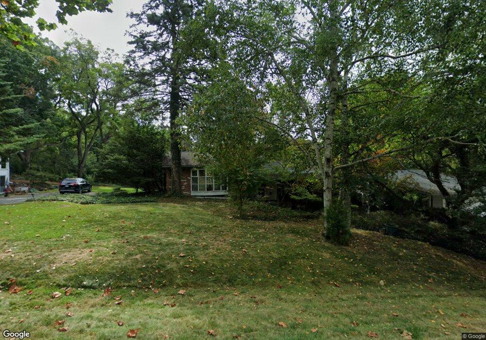 5693 Kolly Rd, Bloomfield Hills, MI 48301 - photo 1