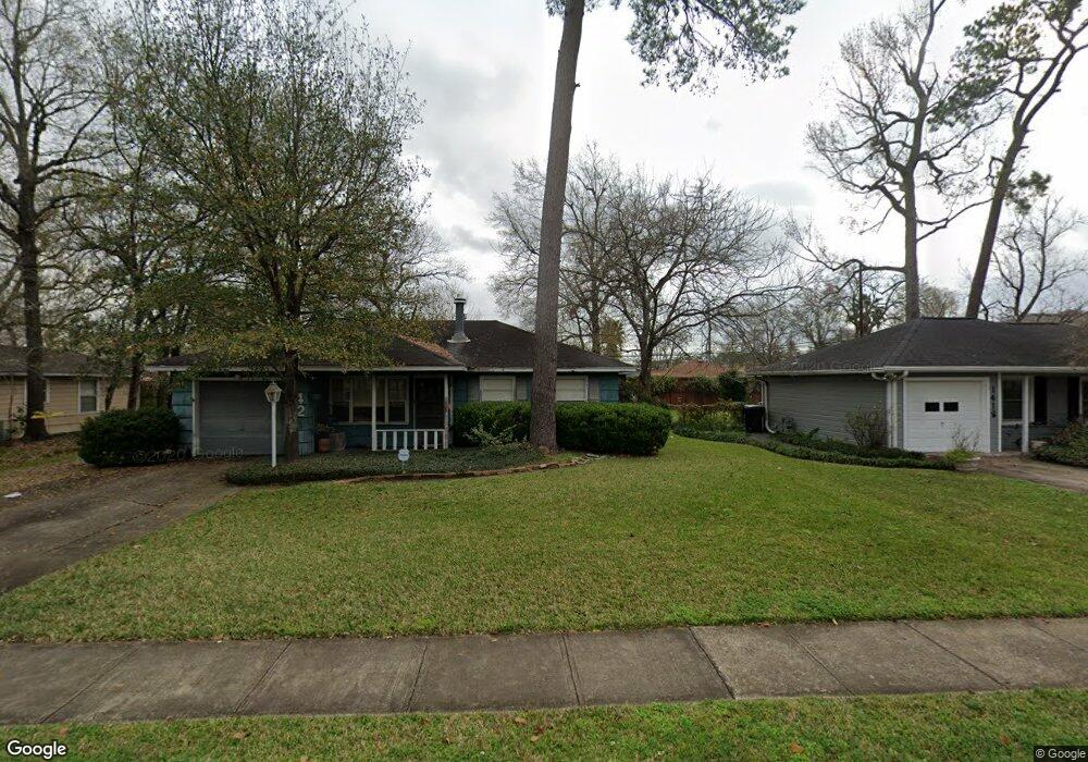 1422 Glourie Dr, Houston, TX 77055 - photo 1