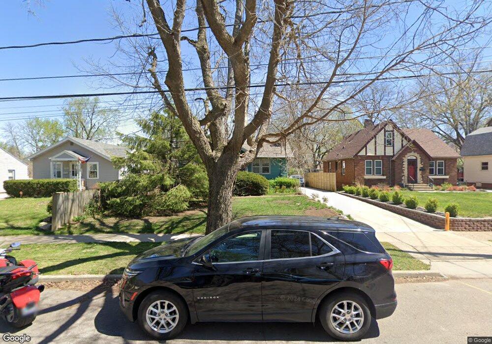 1627 46th St, Des Moines, IA 50310 - photo 1