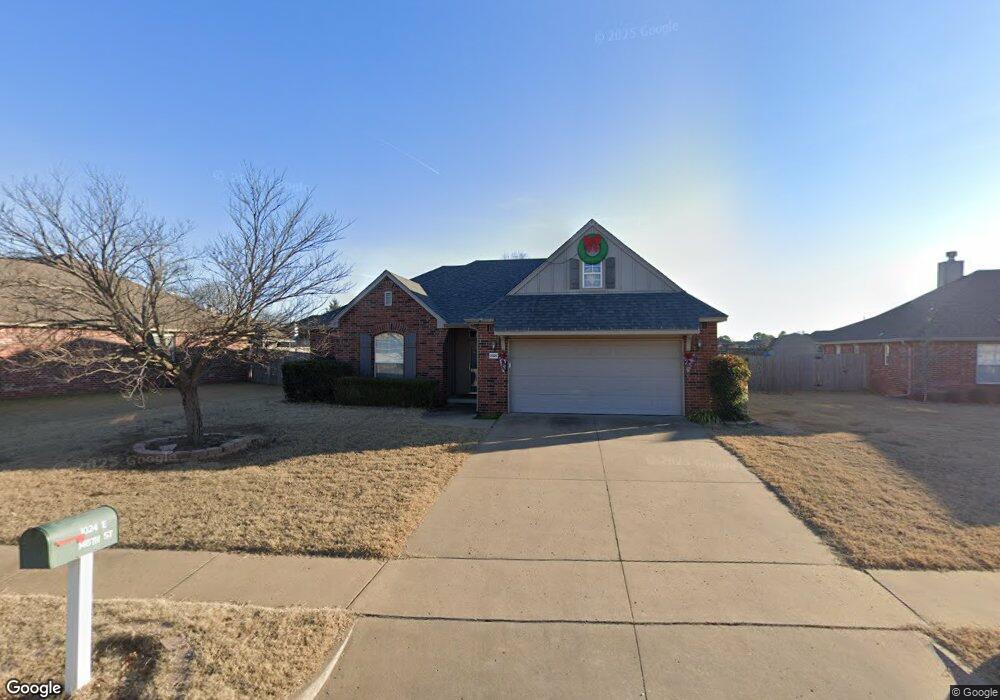 1024 E 146th St, Glenpool, OK 74033 - photo 1