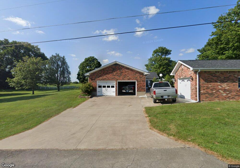 131 Snyder Dr, Bloomfield, KY 40008 - photo 1