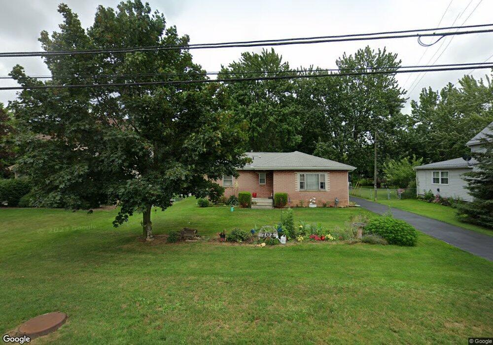 702 Oberlin Elyria Rd, Elyria, OH 44035 - photo 1