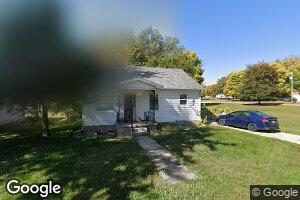 835 Warren St, Henry, IL 61537