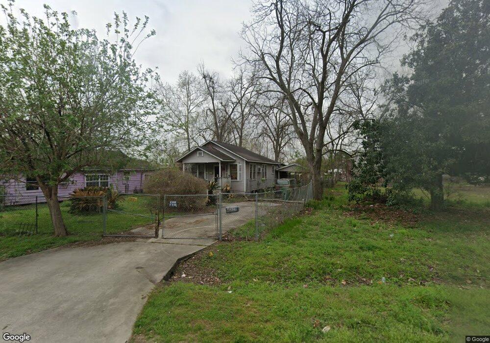 829 Green Meadow Ln, Houston, TX 77091 - photo 1