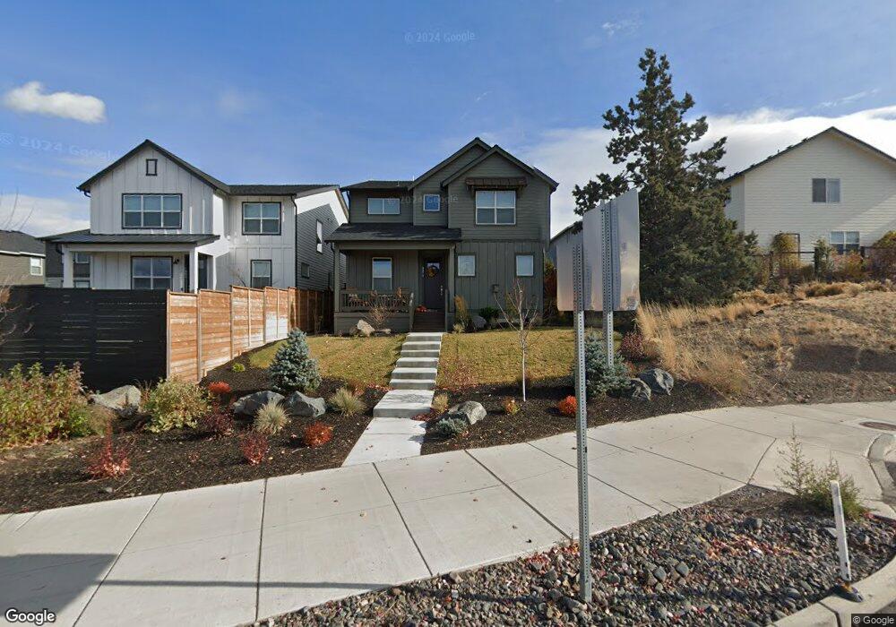 3374 NE 27th St, Bend, OR 97701 - photo 1