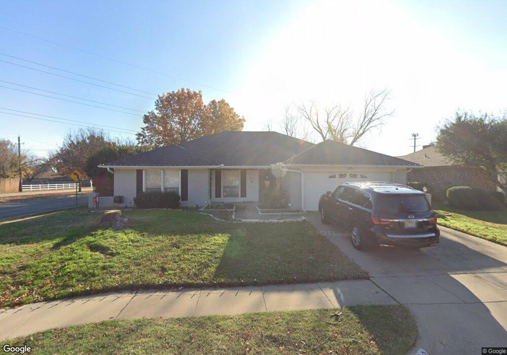 2032 Brightwood Dr, Bedford, TX 76021 - photo 1