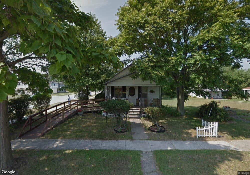 2945 27th St, Port Huron, MI 48060 - photo 1