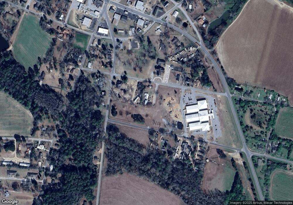 102 Academy St, Broxton, GA 31519 - photo 1