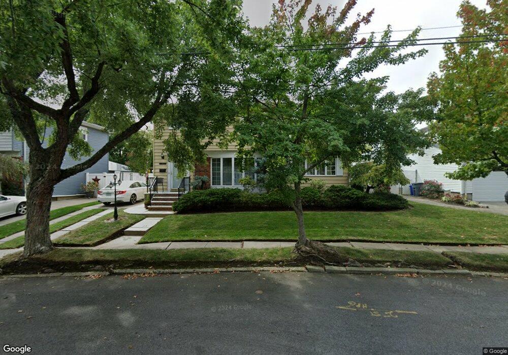 180 Thomas St, Staten Island, NY 10306 - photo 1