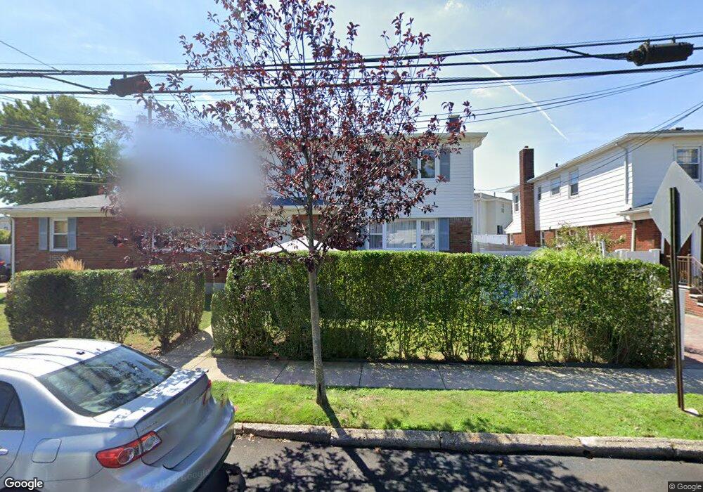 10 Thomas St, Staten Island, NY 10306 - photo 1