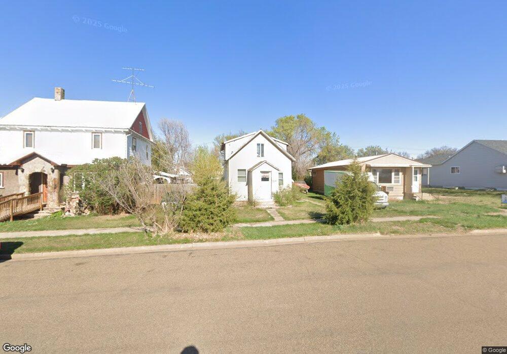 210 S Main St, Glen Ullin, ND 58631 - photo 1