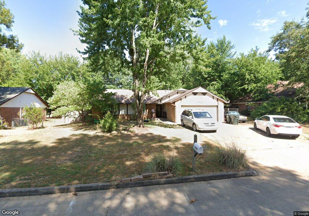 1210 N Douglas Dr, Claremore, OK 74017 - photo 1