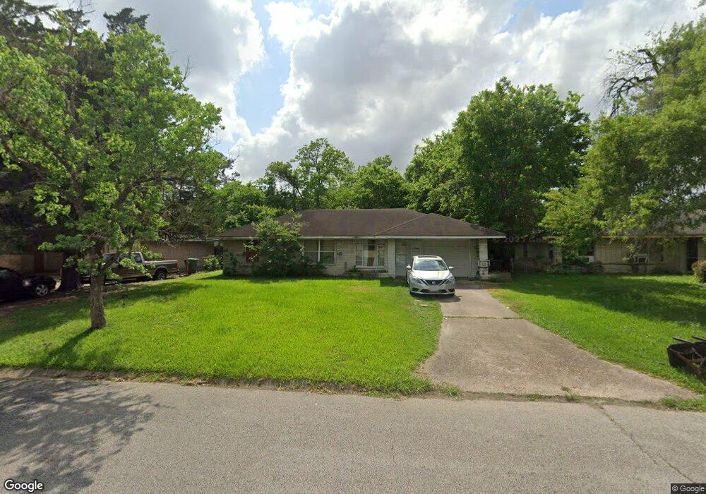 10427 Rockaway Dr, Houston, TX 77016 - photo 1