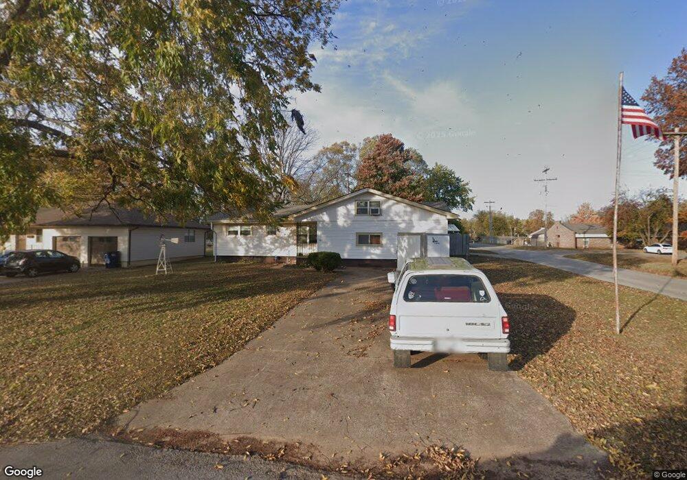 806 N Division St, Cleveland, OK 74020 - photo 1