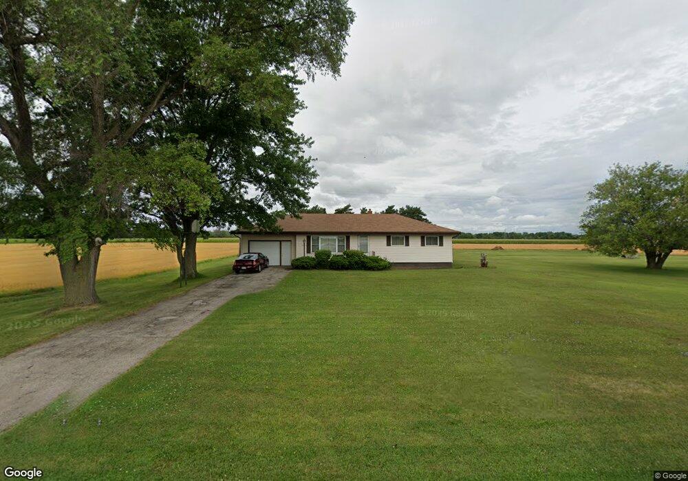 1095 N Towerline Rd, Saginaw, MI 48601 - photo 1