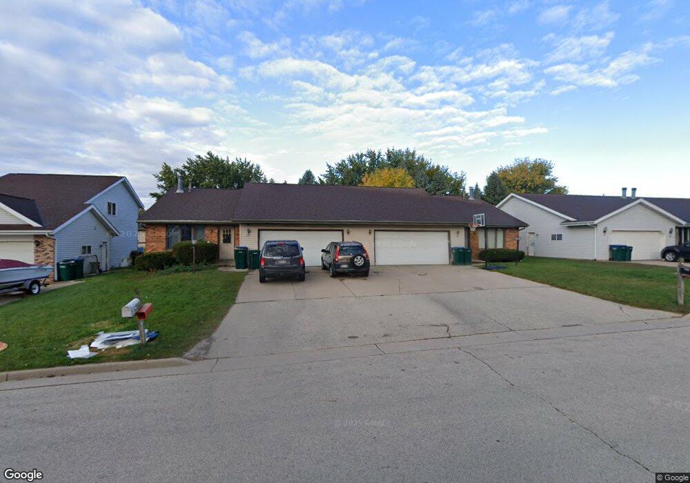 2319 N Cloudview Dr, Appleton, WI 54914 - photo 1