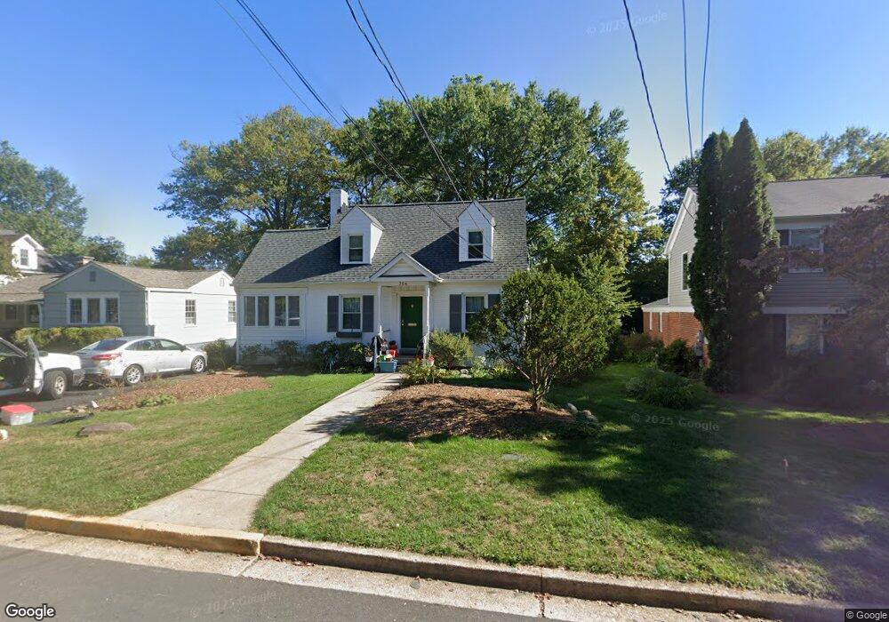 304 Walnut St, Falls Church, VA 22046 - photo 1