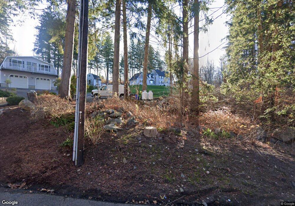 1 Saw Mill Rd, Newtown, CT 06470 - photo 1