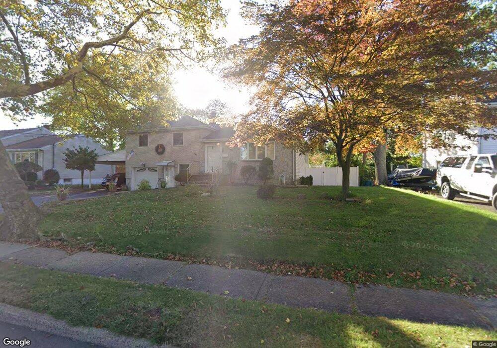 561 Forest Ave, Paramus, NJ 07652 - photo 1