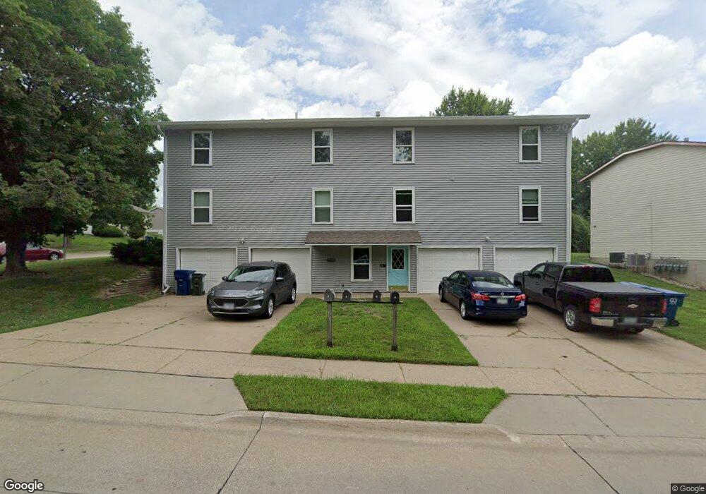 3932 W 13th St unit 2, Davenport, IA 52804 - photo 1