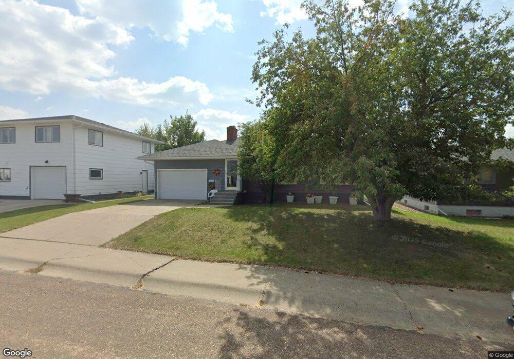 832 8th St, Havre, MT 59501 - photo 1