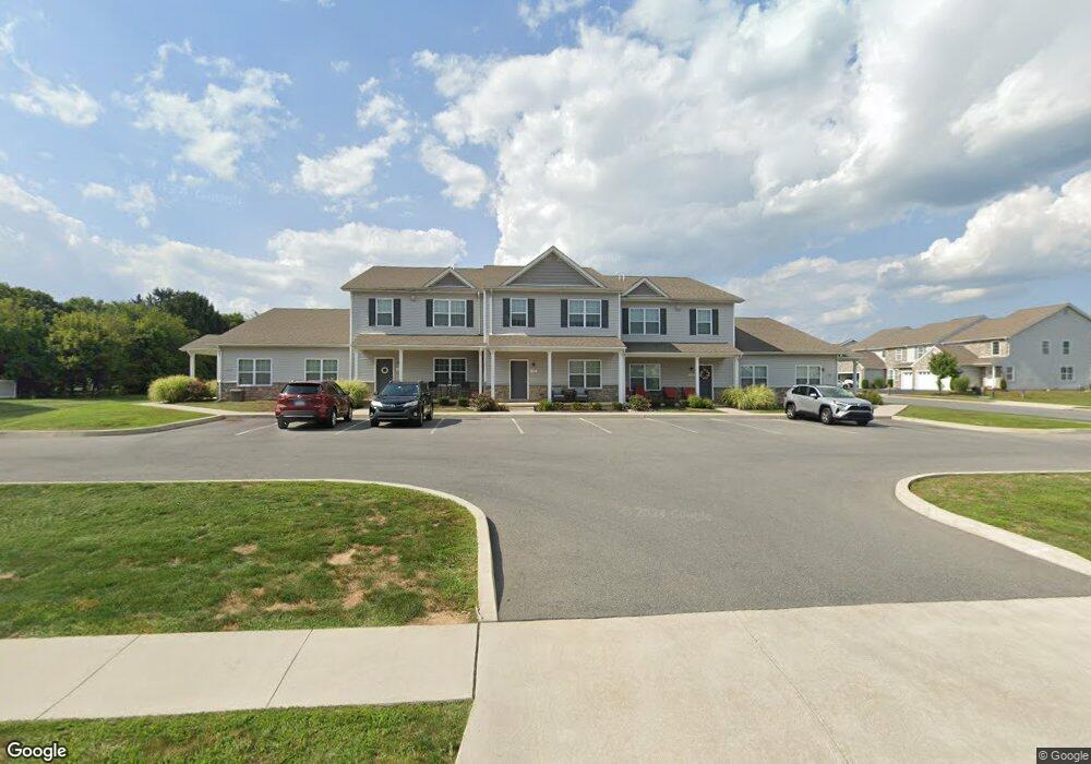 102 S Fork Dr, Easton, PA 18040 - photo 1