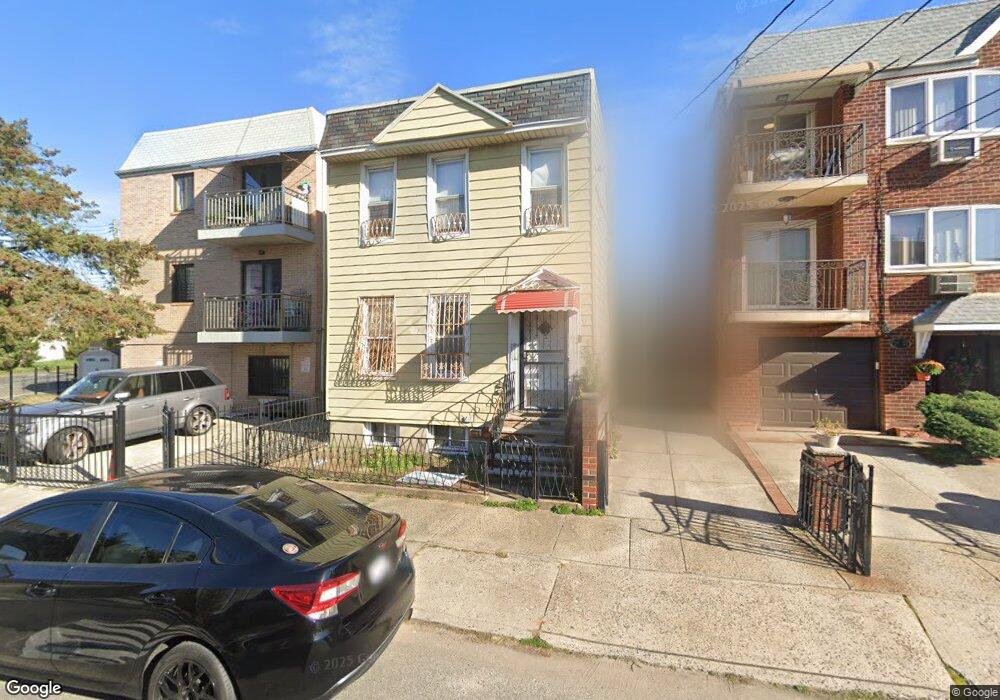 5765 73rd Place, Maspeth, NY 11378 - photo 1