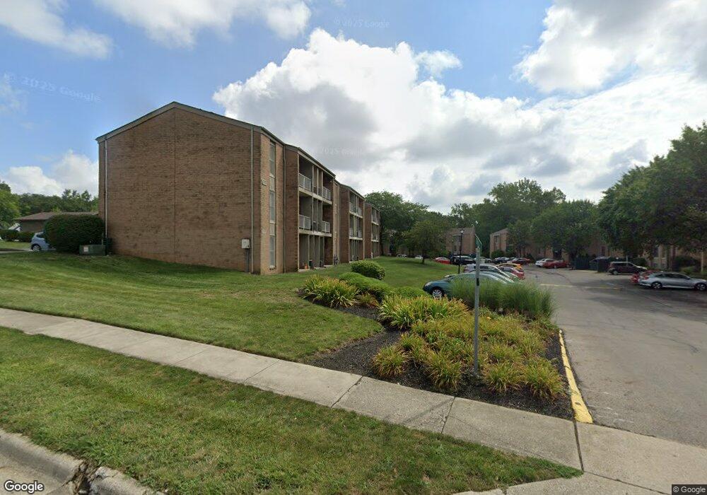 4851 Gilhem Ct, Columbus, OH 43228 - photo 1