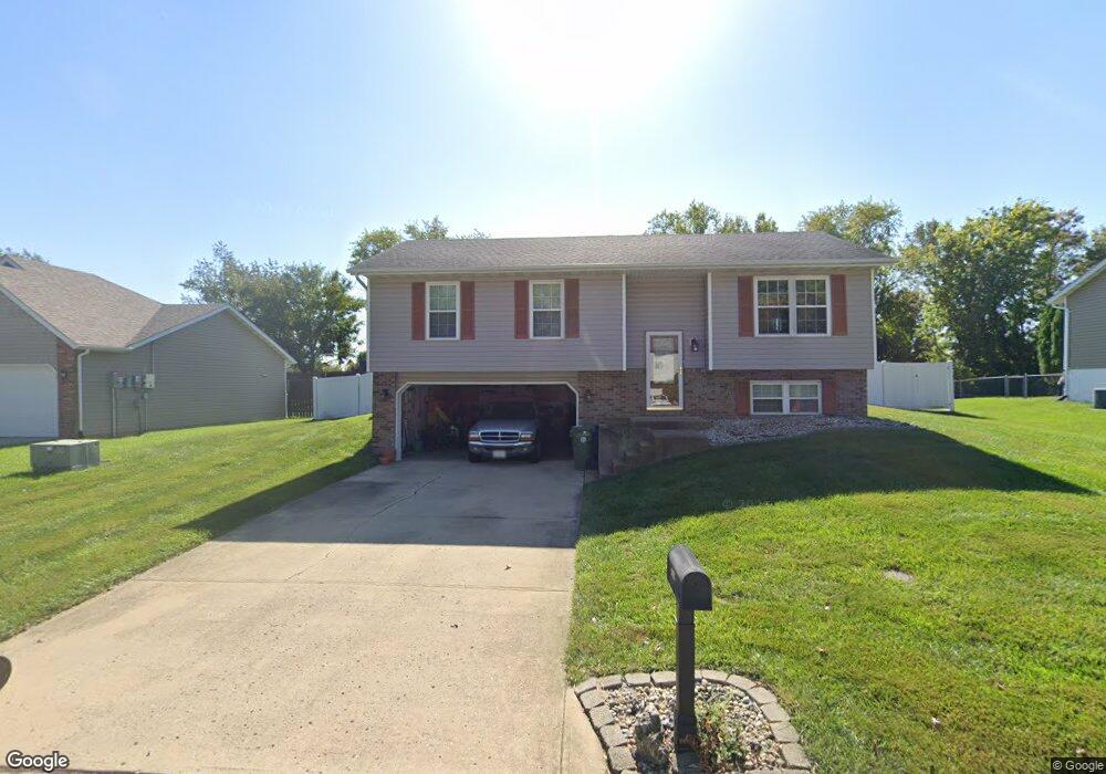 2405 Copper Creek Rd, Maryville, IL 62062 - photo 1