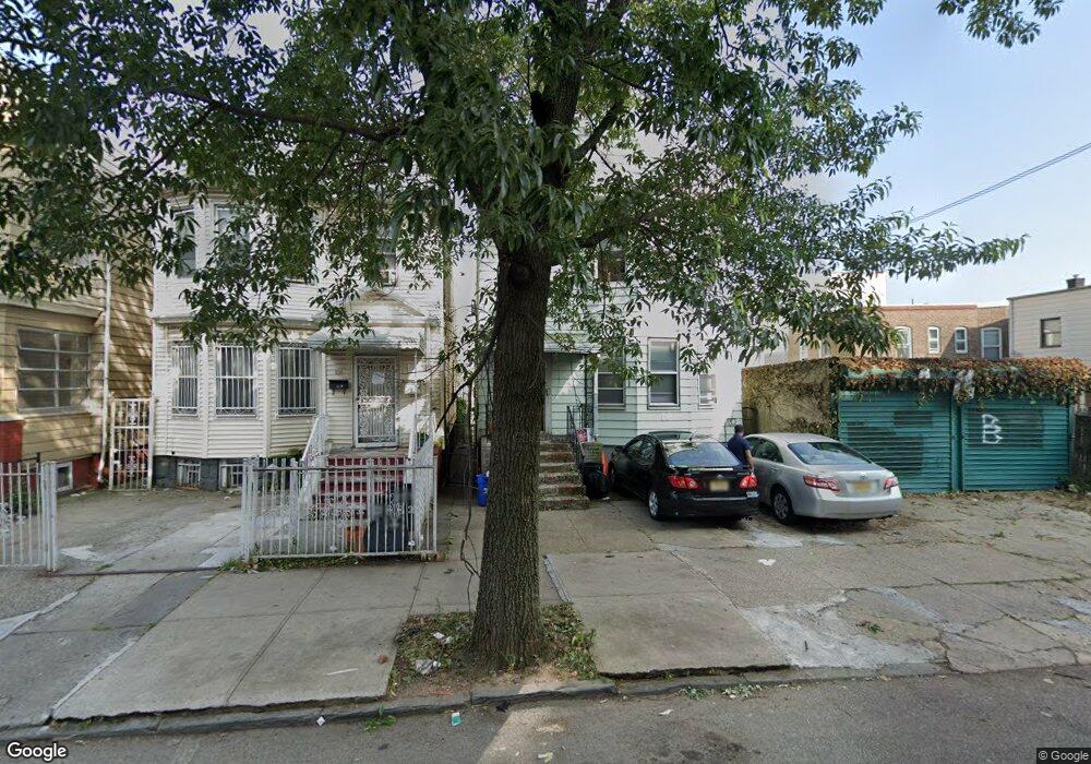 105 Romaine Ave, Jersey City, NJ 07306 - photo 1