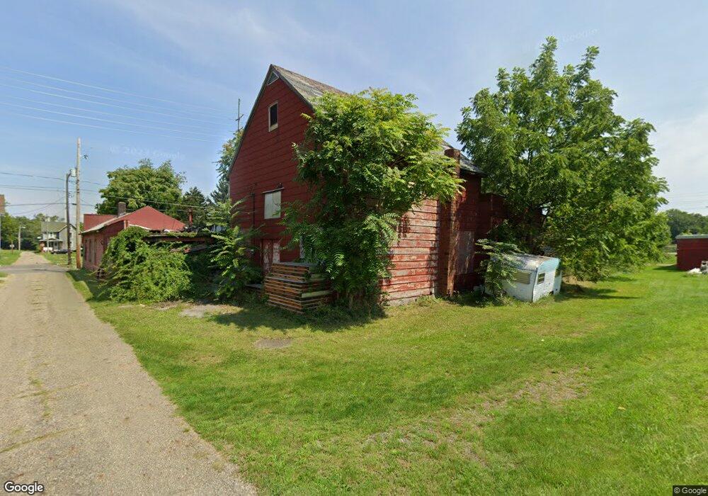 1516 3rd St SE, Canton, OH 44707 - photo 1