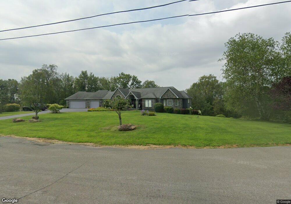 16 Broadview Ln, Red Hook, NY 12571 - photo 1