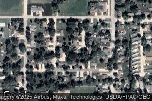 1415 Cedar St, Hull, IA 51239
