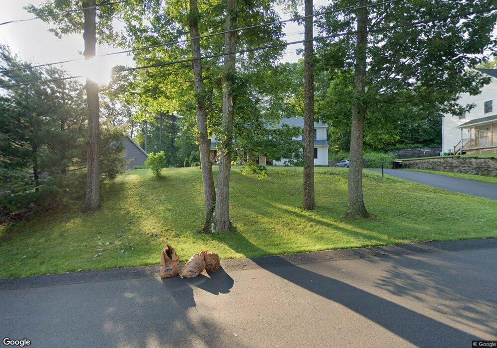 14 Tulip Tree Ln, Schenectady, NY 12309 - photo 1