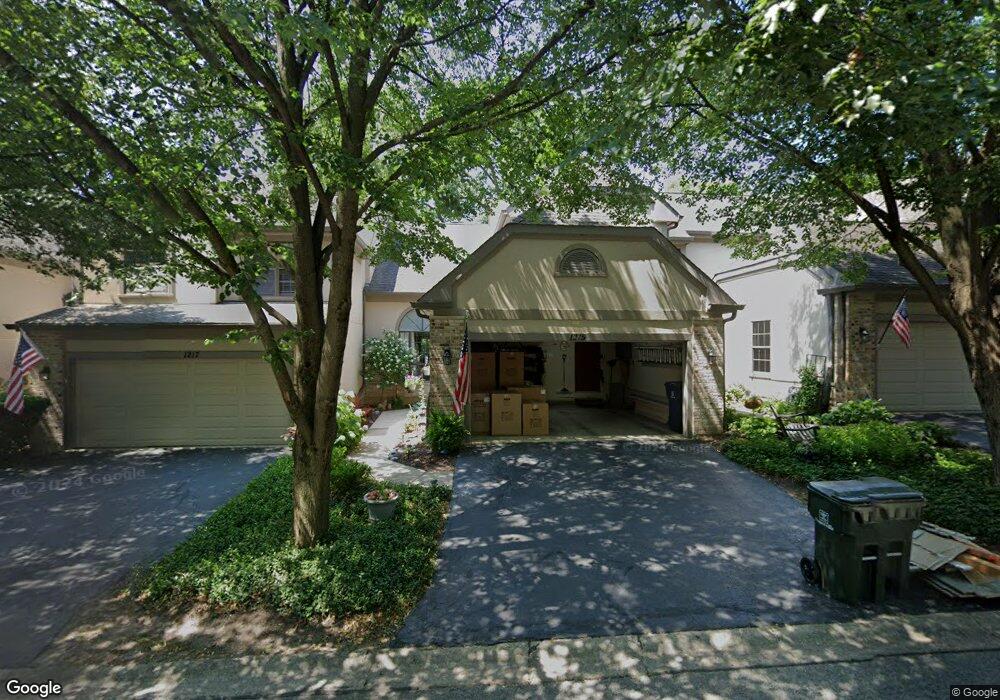 1215 Hobson Oaks Dr, Naperville, IL 60540 - photo 1