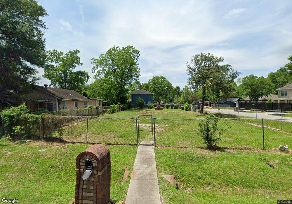 9515 Shoreham St, Houston, TX 77093 - photo 1