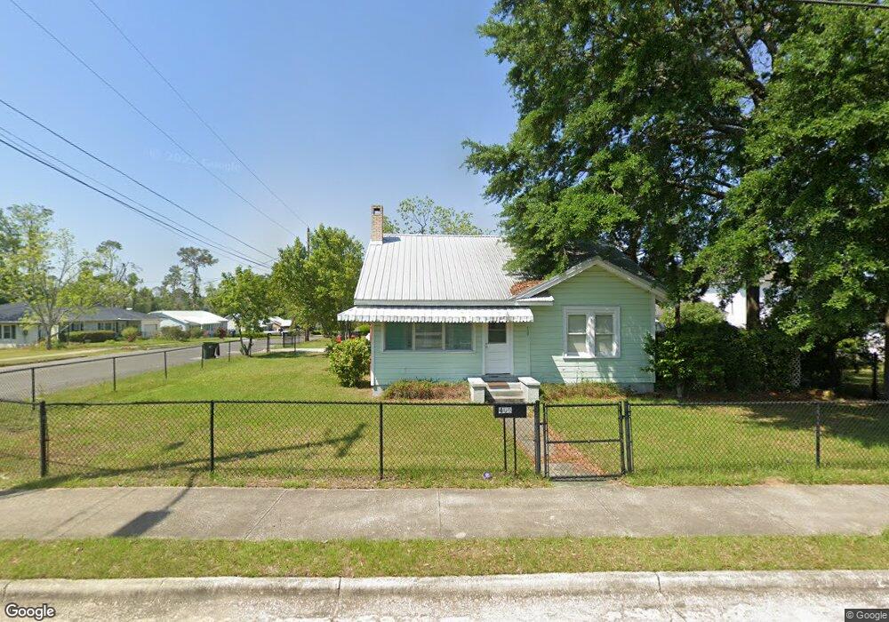 417 Bryan St E, Douglas, GA 31533 - photo 1