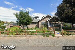 770 NE 2nd St, Dufur, OR 97021