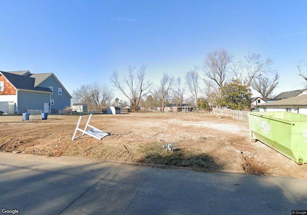 704 7th Str Sw & 706, Bentonville, AR 72712 - photo 1