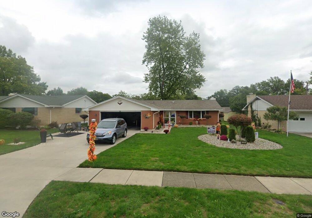 1002 Cornell Dr, Lima, OH 45805 - photo 1