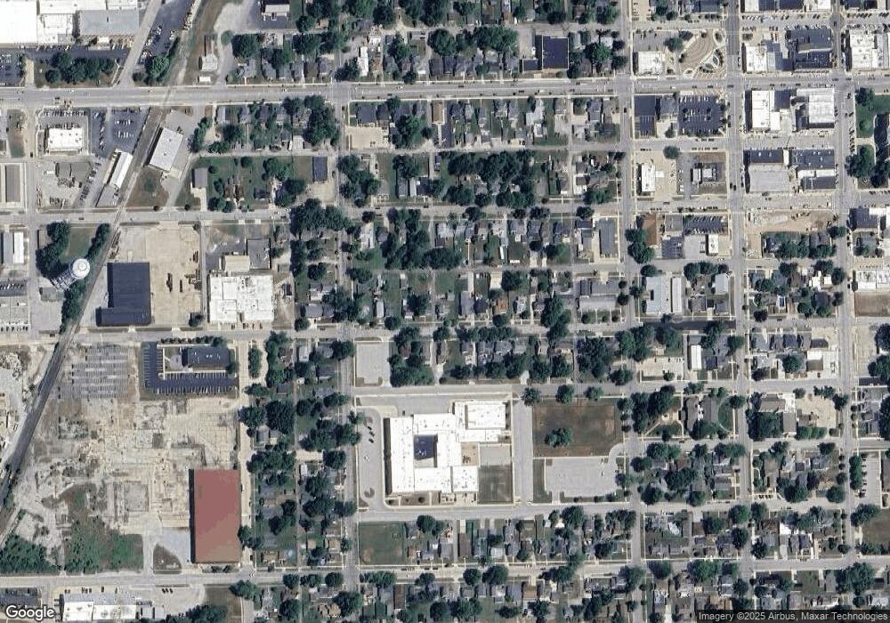 340 W 11th St, Auburn, IN 46706 - photo 1