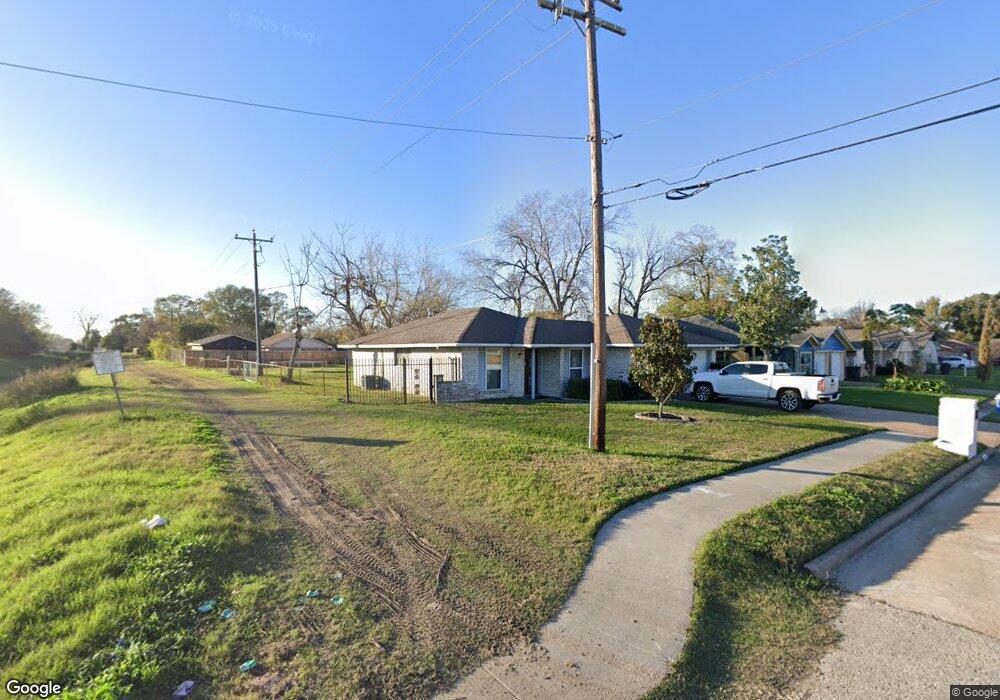 8203 Lawn St, Houston, TX 77088 - photo 1