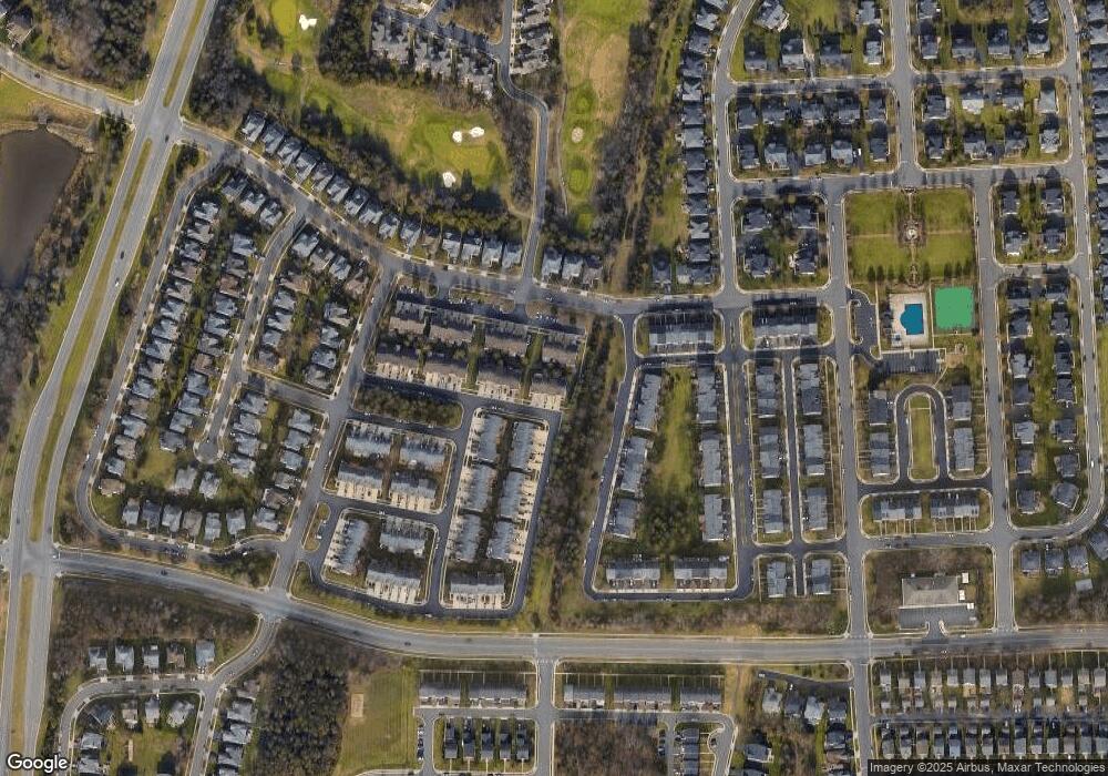 25842 Kirkwood Square, Chantilly, VA 20152 - photo 1