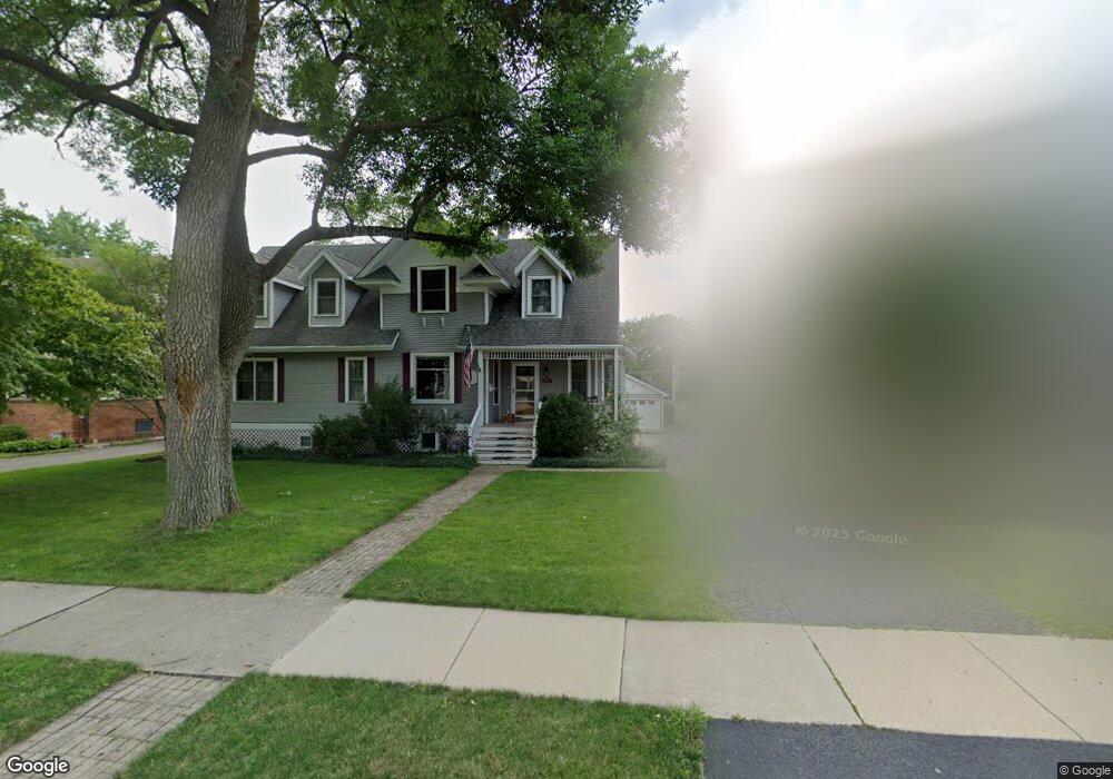 558 S Fairview Ave, Elmhurst, IL 60126 - photo 1