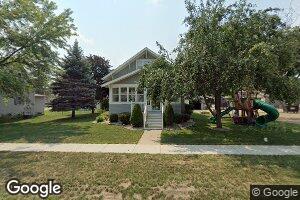 313 S Cedar St, Lennox, SD 57039